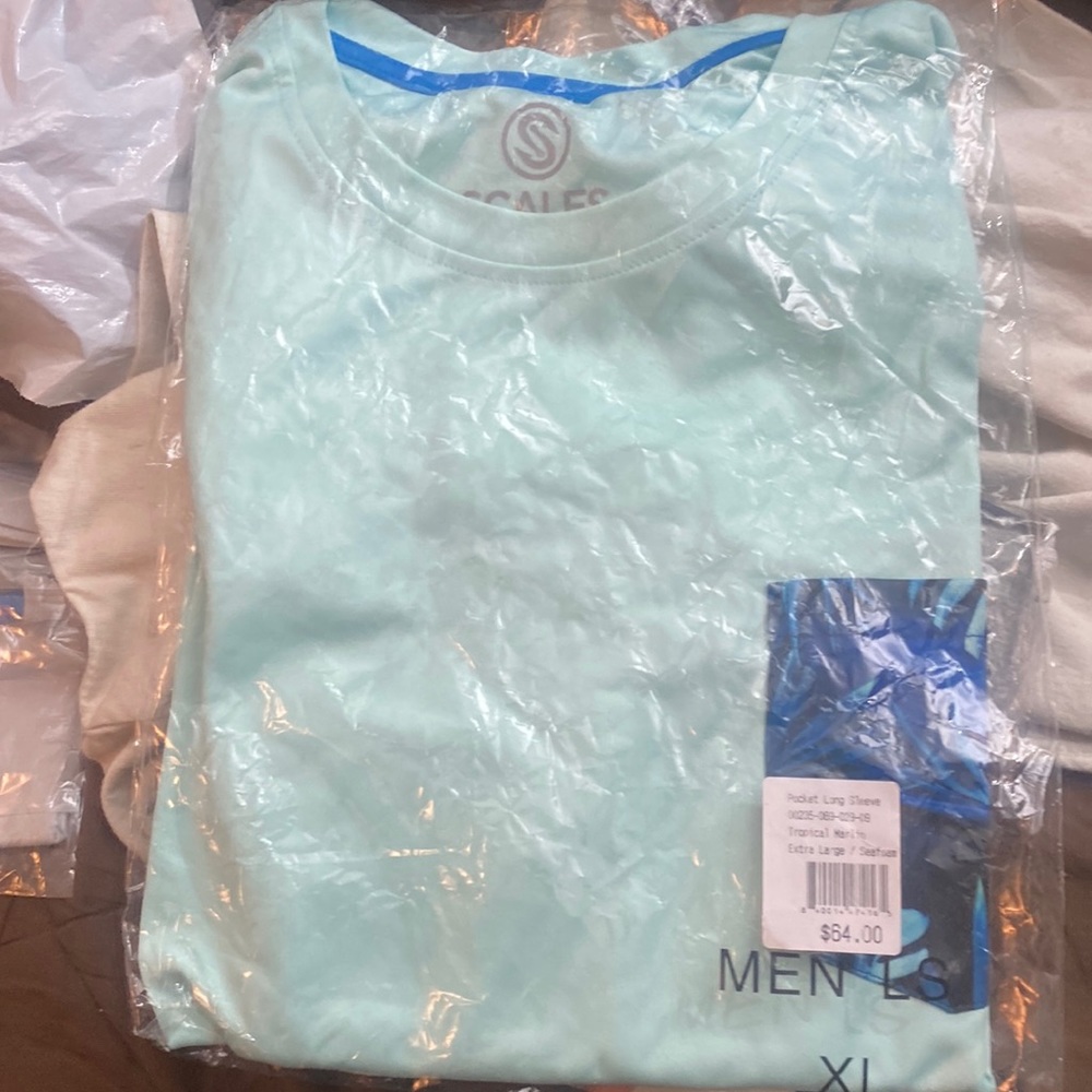 Men’s size extra large scales, men’s pro performance 100% RPET